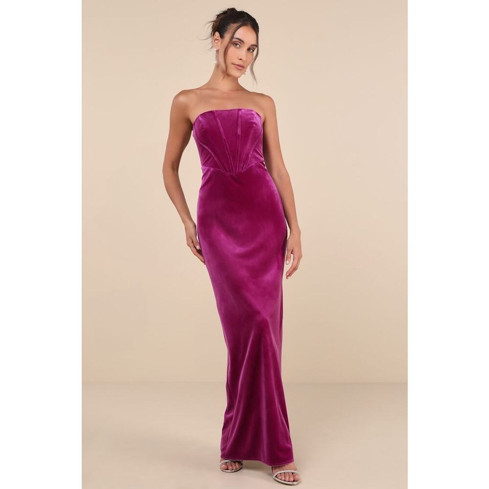 Lulu's Strapless Velvet Gown in Magenta